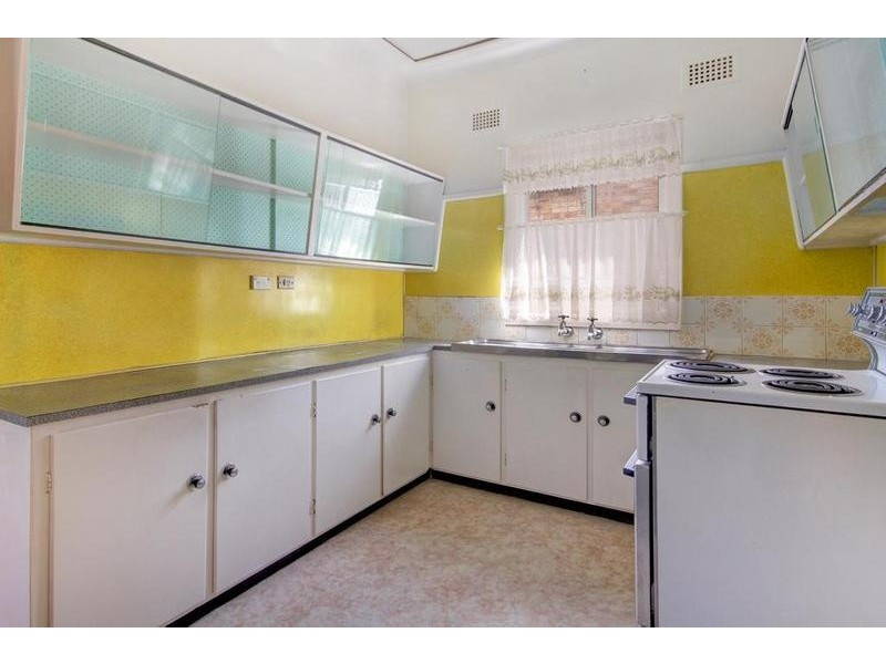 13 Myers Street, Roselands NSW 2196