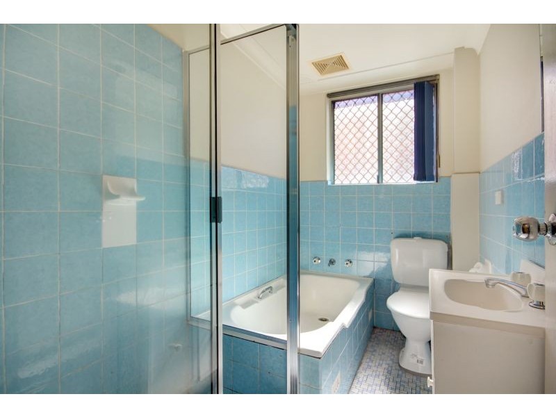 2/49 Knox Street, Belmore NSW 2192