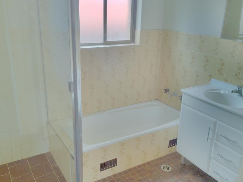 4/8 FERGUSON AVE, Wiley Park NSW 2195