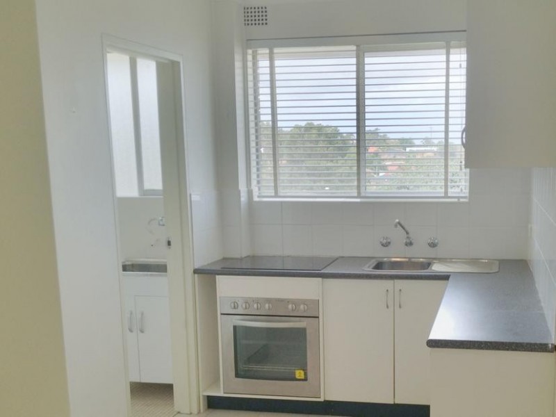 18/5 Phillip Street, Roselands NSW 2196