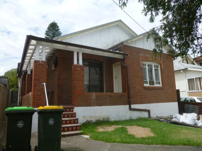 90 Yangoora Road, Lakemba NSW 2195