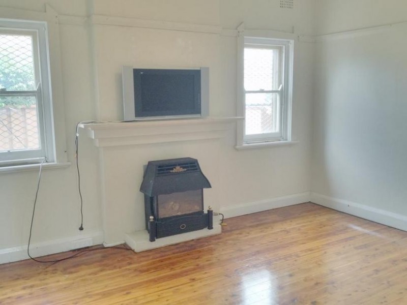 1 Stephenson Street, Roselands NSW 2196