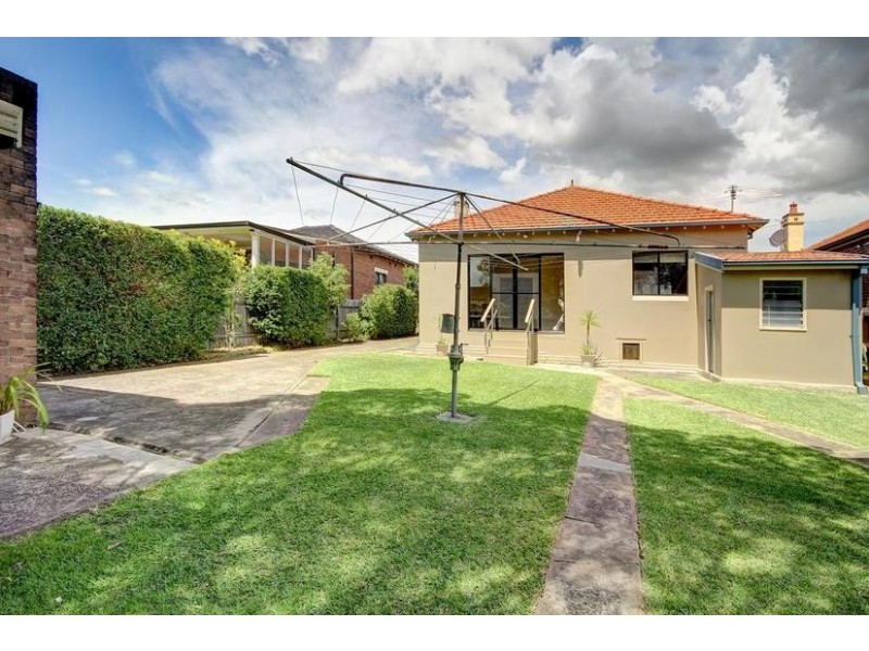 15 Adelaide Street, Belmore NSW 2192