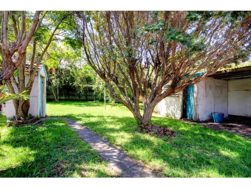 8 Valencia Street, Greenacre NSW 2190