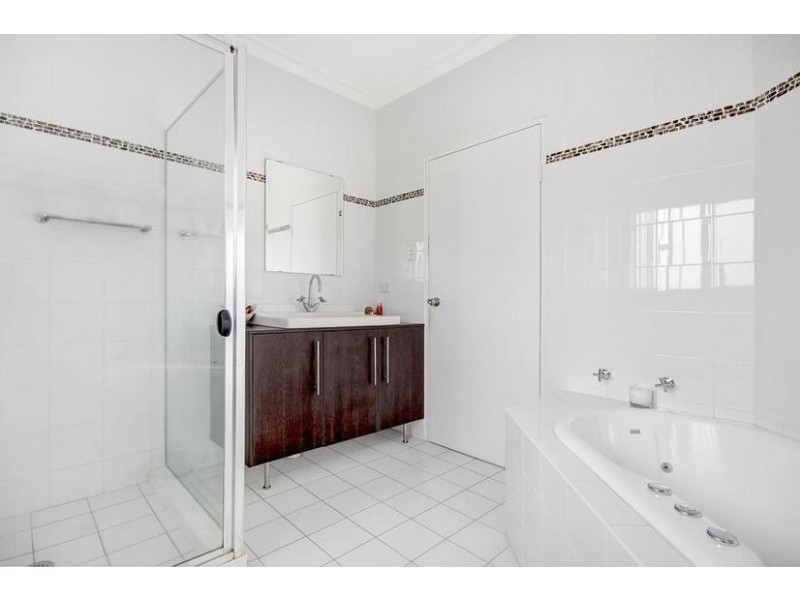 5 Mount Avenue, Roselands NSW 2196