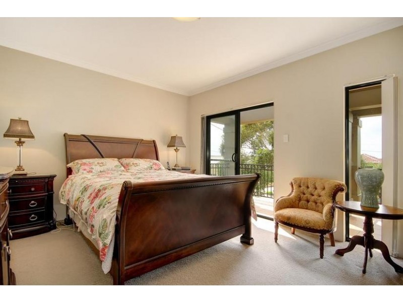 5 Mount Avenue, Roselands NSW 2196