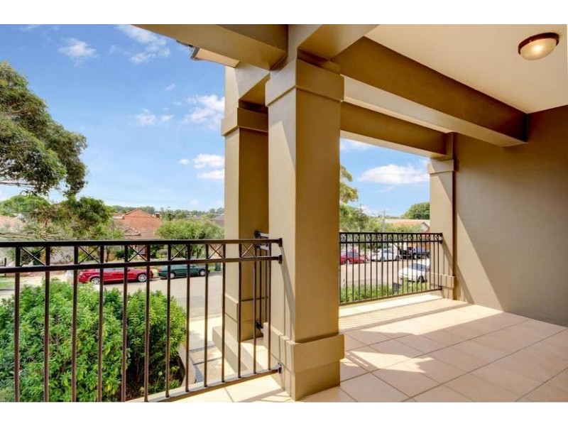 5 Mount Avenue, Roselands NSW 2196