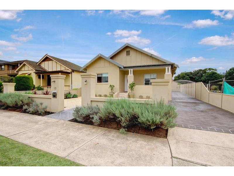 10 Redman Parade, Belmore NSW 2192