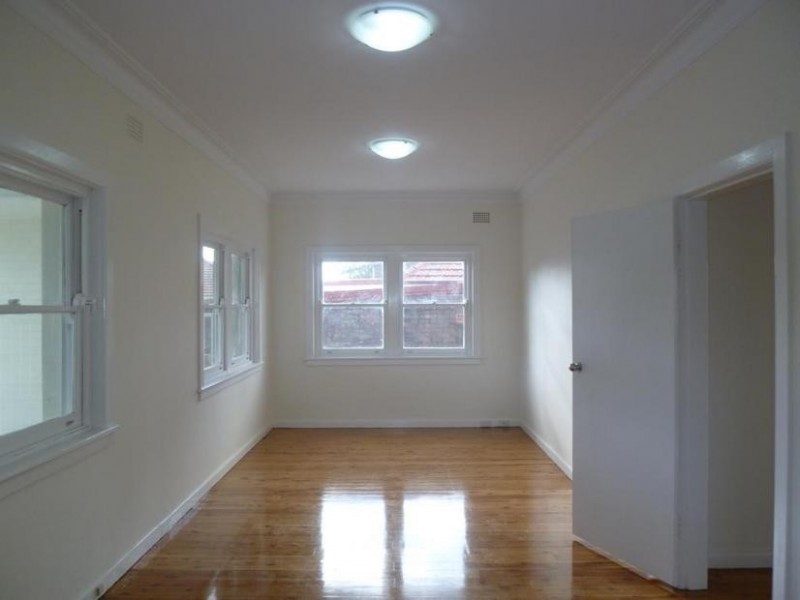 5 ENOGGERA, Beverly Hills NSW 2209