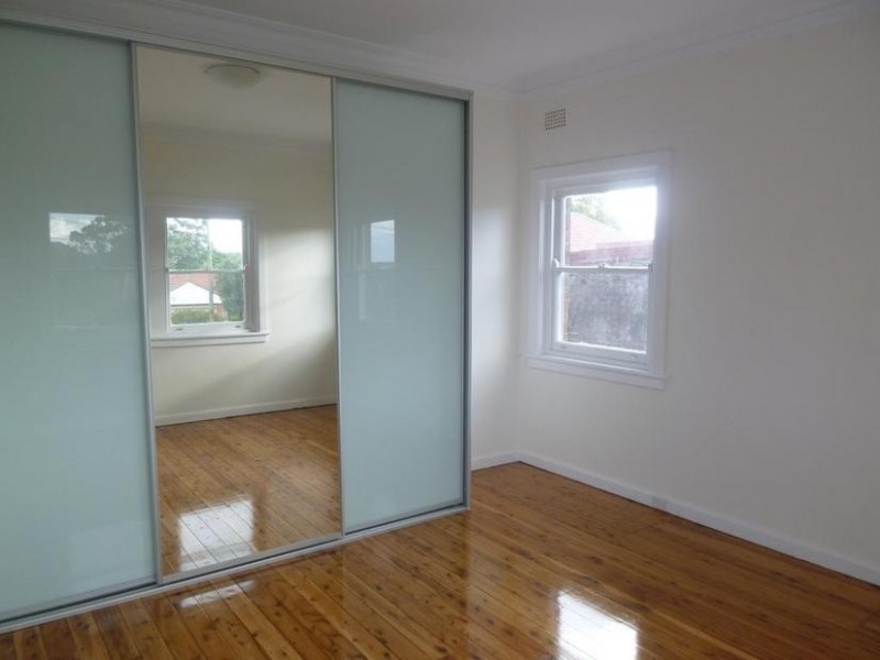 5 ENOGGERA, Beverly Hills NSW 2209