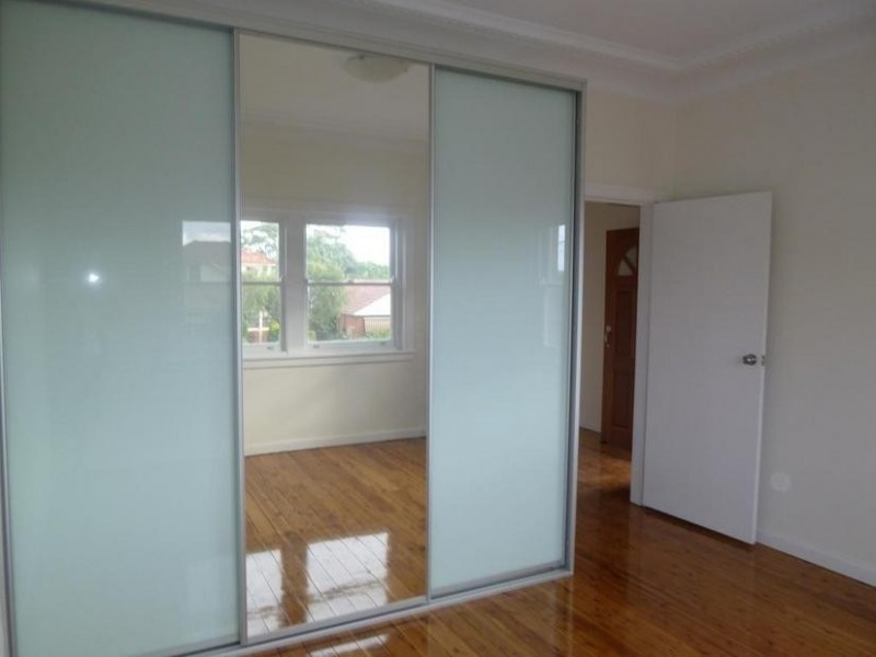 5 ENOGGERA, Beverly Hills NSW 2209