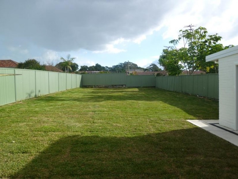 5 ENOGGERA, Beverly Hills NSW 2209