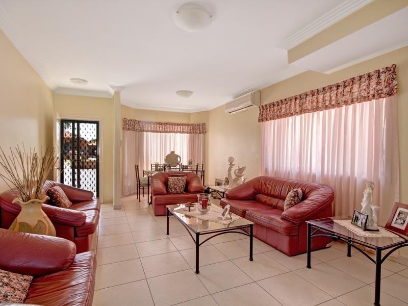 2/6 Lancelot Street, Punchbowl NSW 2196