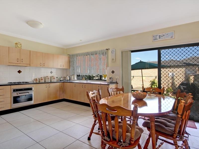 2/6 Lancelot Street, Punchbowl NSW 2196