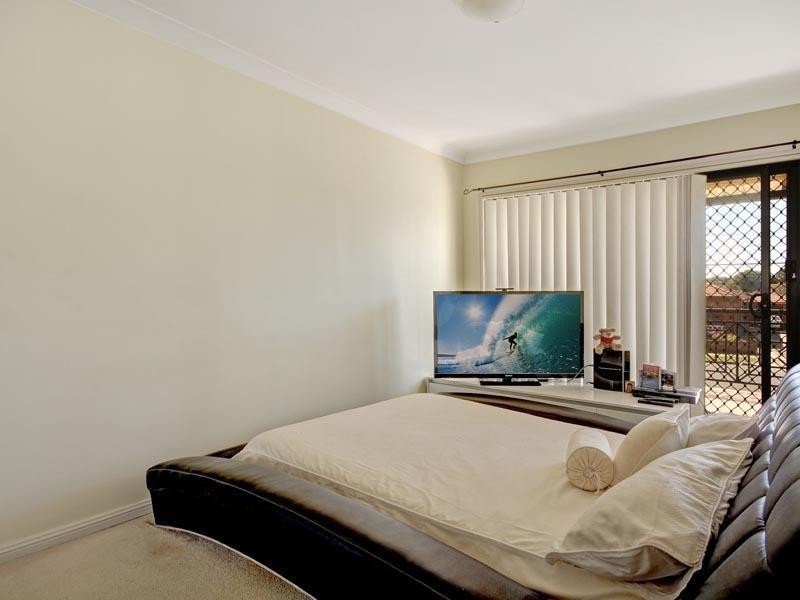 2/6 Lancelot Street, Punchbowl NSW 2196