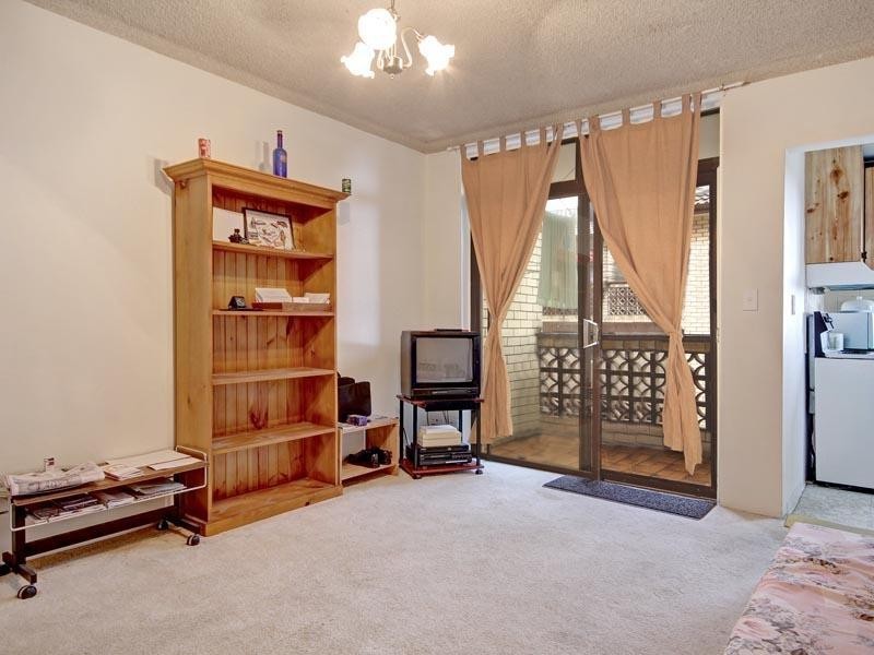 18/43 Chapel Street, Roselands NSW 2196