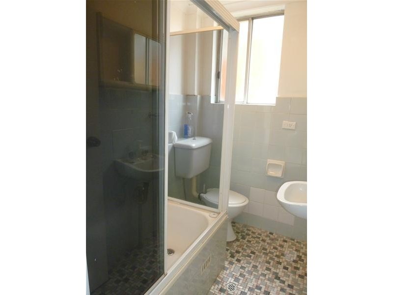 1/100 Yangoora Road, Lakemba NSW 2195