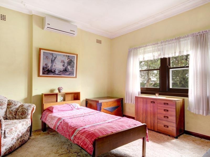 32 Taylor Street, Lakemba NSW 2195