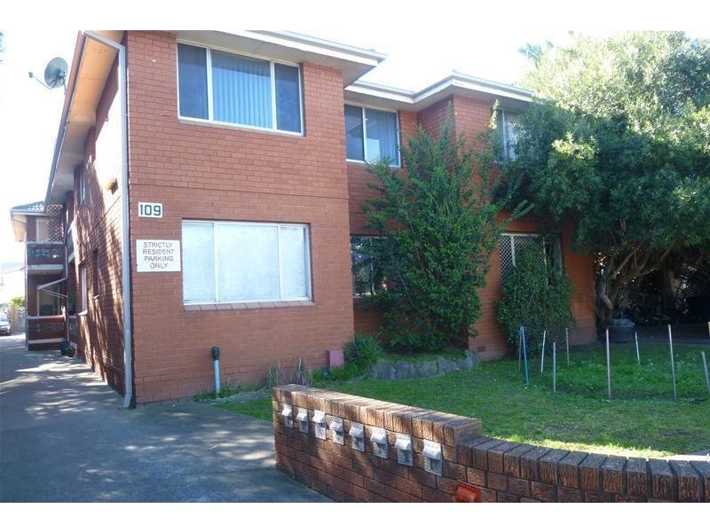 4/109 Hampden Road, Lakemba NSW 2195