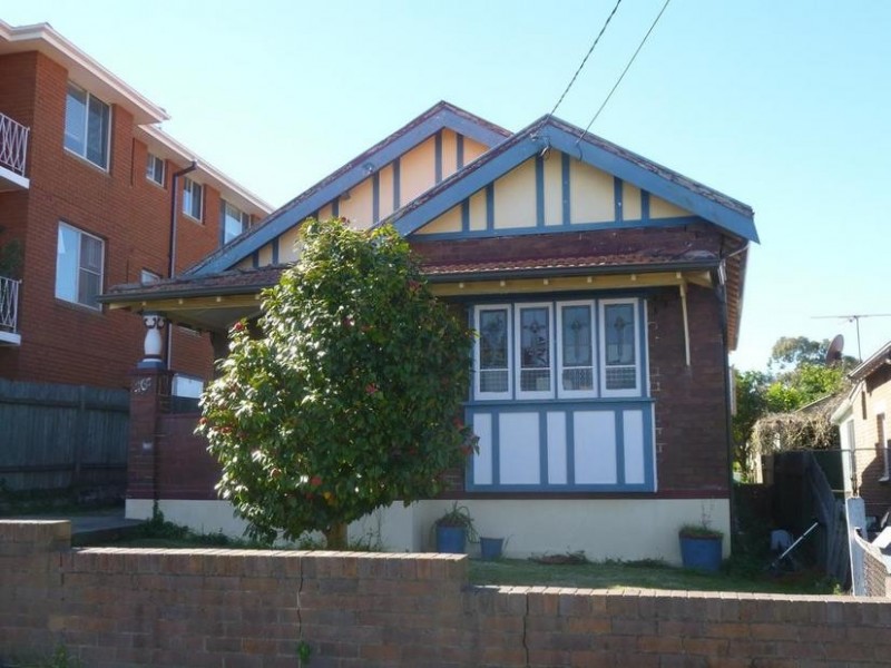 16 Platts Avenue, Belmore NSW 2192