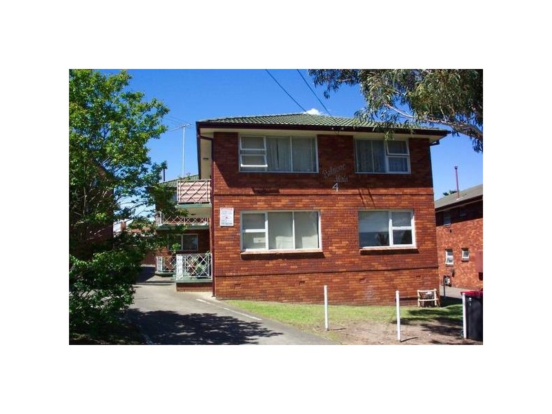 3/4 St Judes Crescent, Belmore NSW 2192