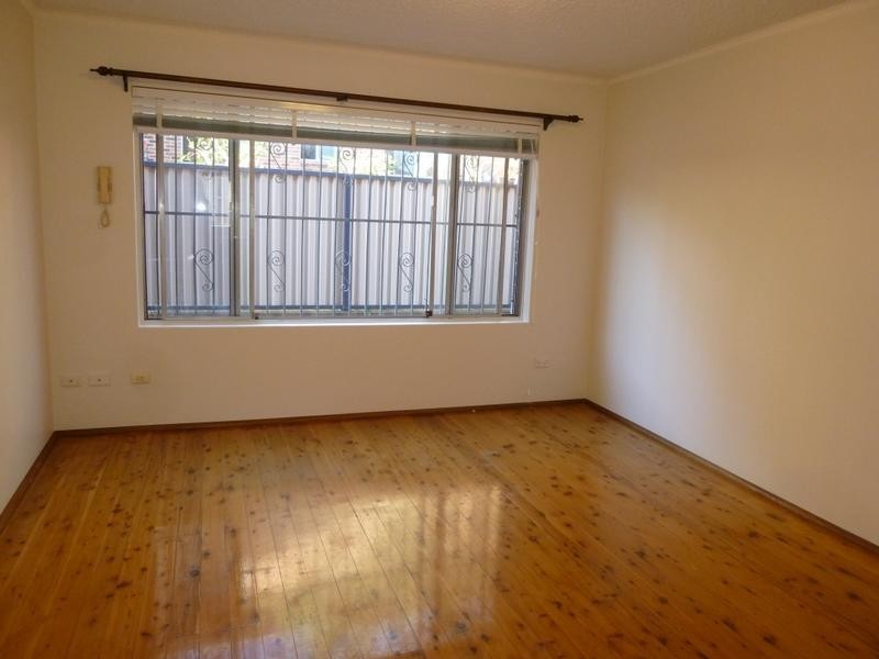 2/48 Claremont Street, Campsie NSW 2194