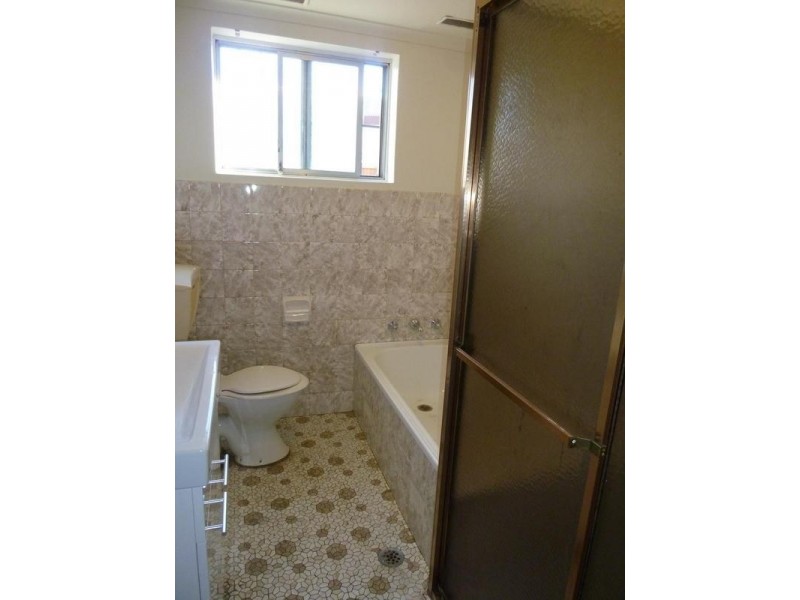 2/48 Claremont Street, Campsie NSW 2194