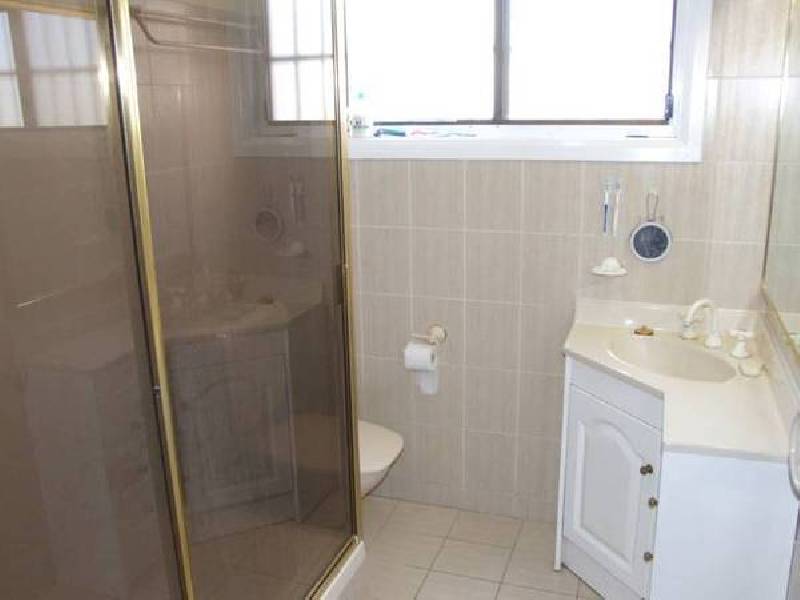 - Vivienne Avenue, Lakemba NSW 2195