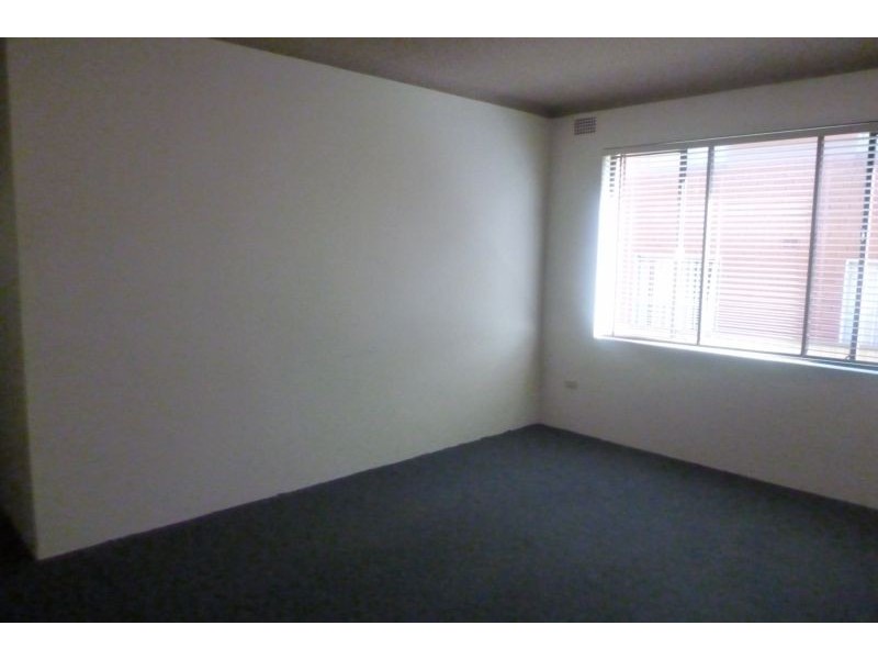 2/75 Knox Street, Belmore NSW 2192