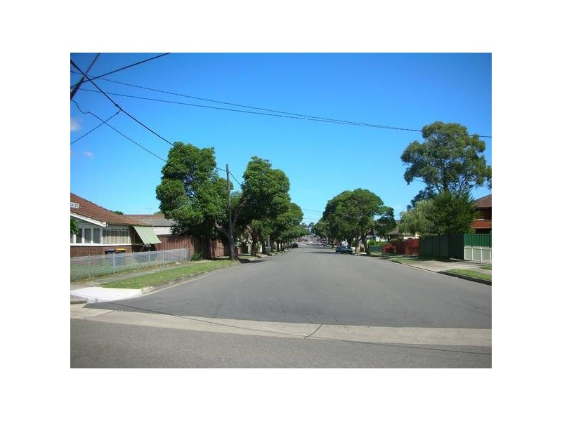 11 South Parade, Campsie NSW 2194