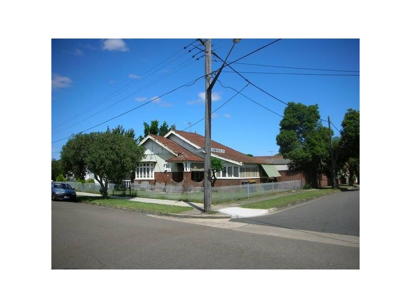 11 South Parade, Campsie NSW 2194