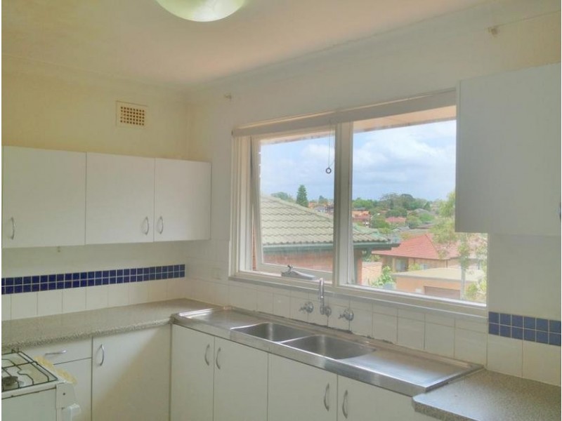 6/4 ST JUDES CRESCENT, Belmore NSW 2192