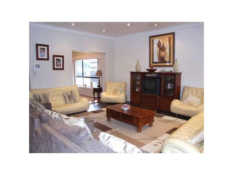 38 Seymour Parade, Belfield NSW 2191