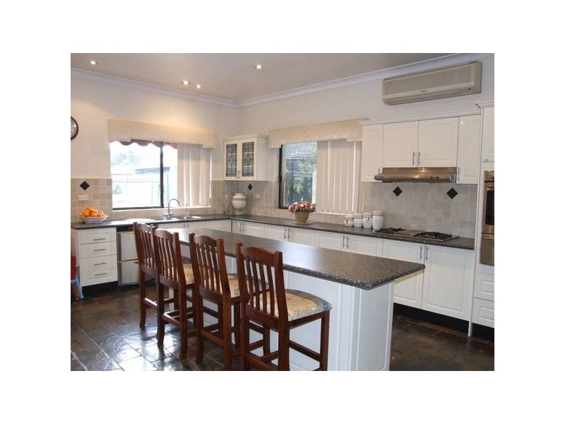 38 Seymour Parade, Belfield NSW 2191