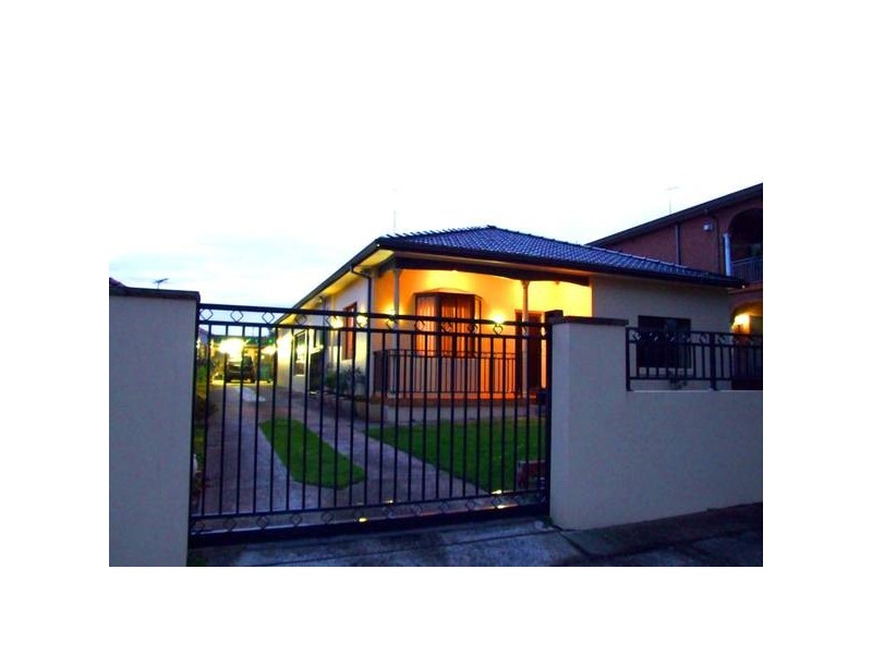 38 Seymour Parade, Belfield NSW 2191