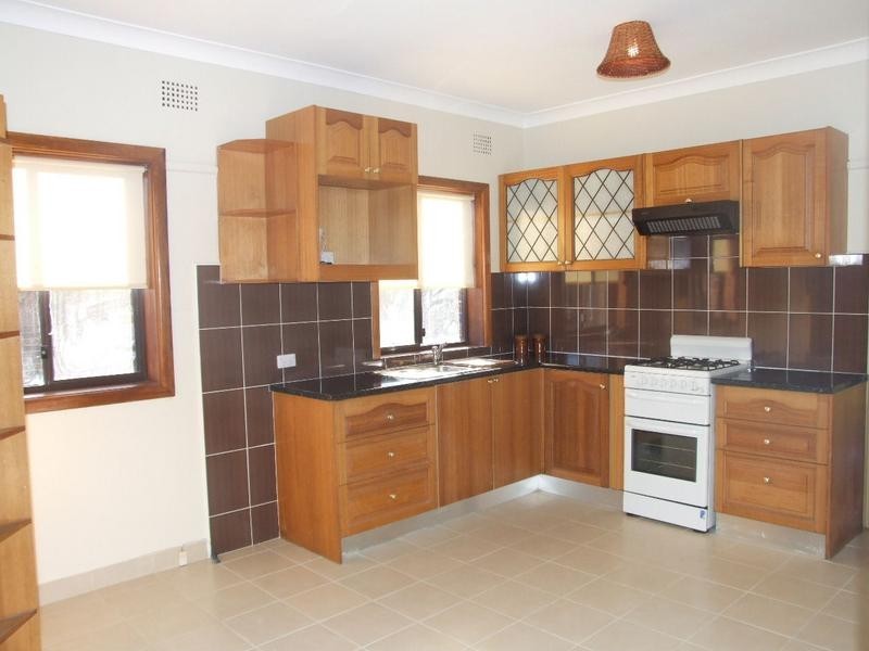 185 WATTLE ST, Bankstown NSW 2200