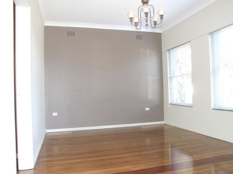 185 WATTLE ST, Bankstown NSW 2200