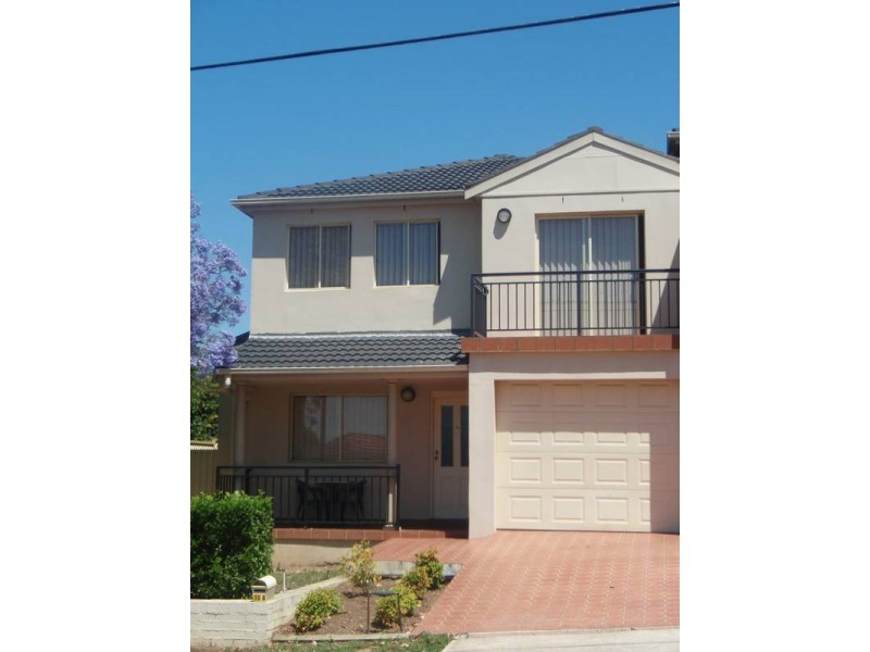 10 FORSYTH STREET, Kingsgrove NSW 2208