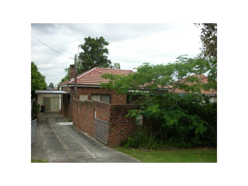 119 Macquarie Street, Greenacre NSW 2190