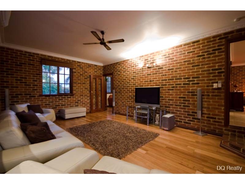 3 Crest Court, Edgewater WA 6027