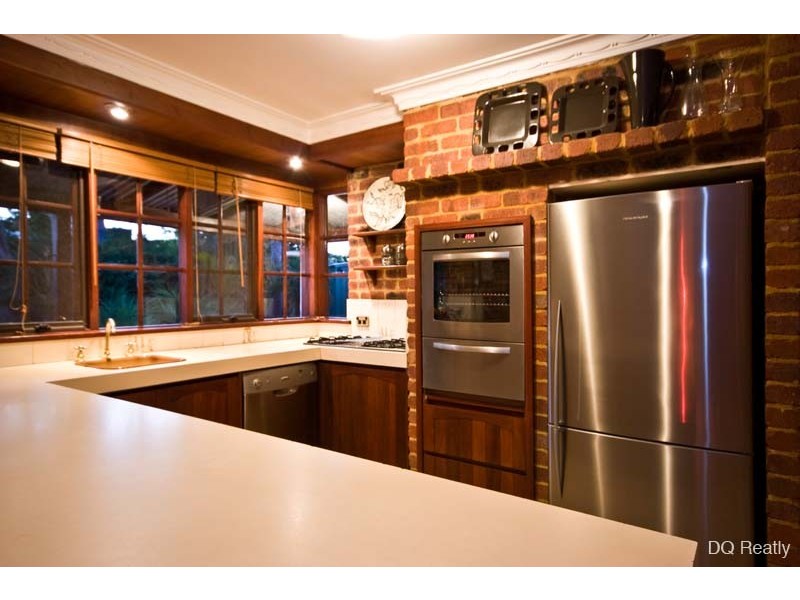 3 Crest Court, Edgewater WA 6027