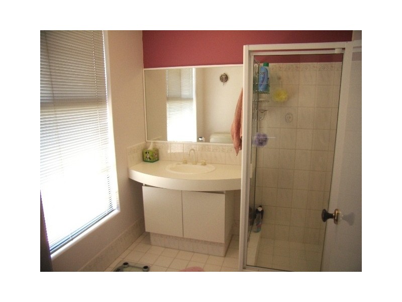 33 East Road, Hocking WA 6065