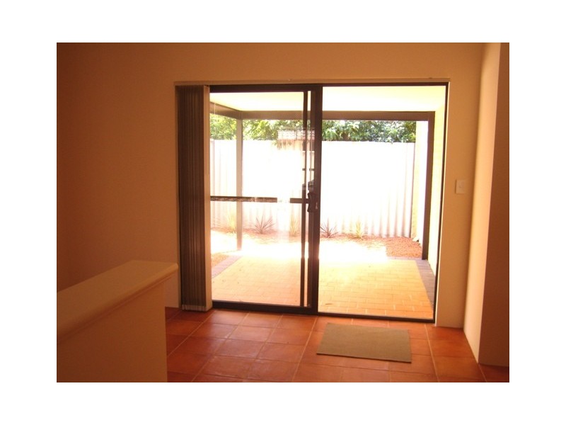 64C Fieldgate Square, Balga WA 6061