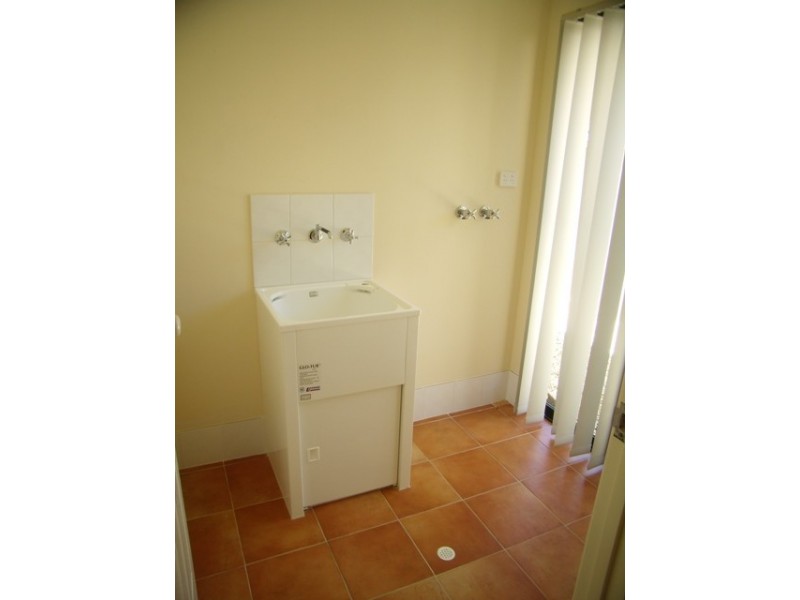 64C Fieldgate Square, Balga WA 6061