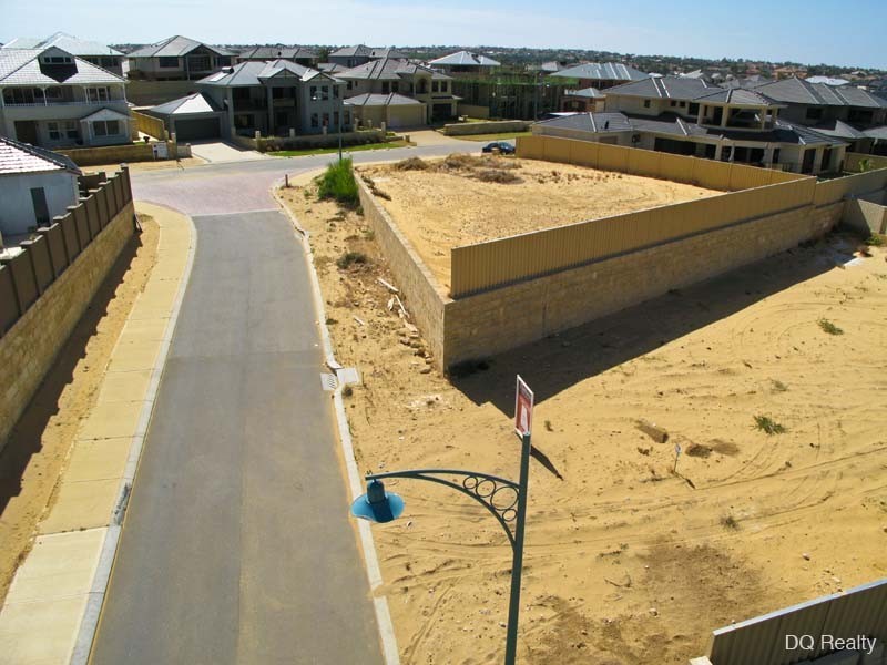 6 St Lucia Road, Iluka WA 6028