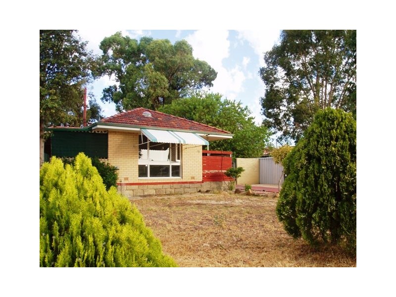 18 Winterton Way, Girrawheen WA 6064