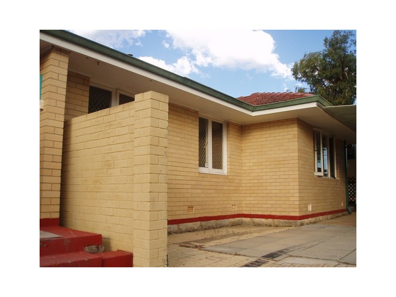 18 Winterton Way, Girrawheen WA 6064