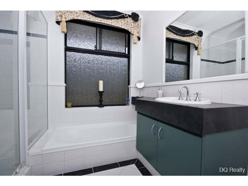 4 Clovelly Mews, Mindarie WA 6030