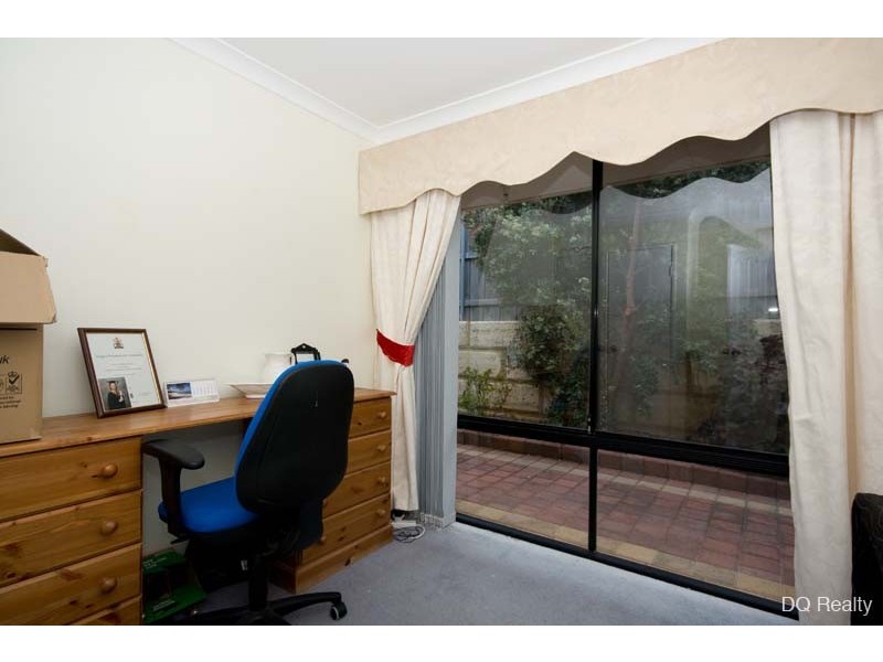 4 Clovelly Mews, Mindarie WA 6030