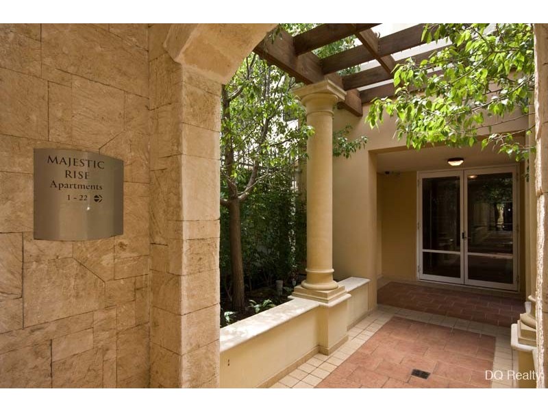 2/20 Royal Street, East Perth WA 6004